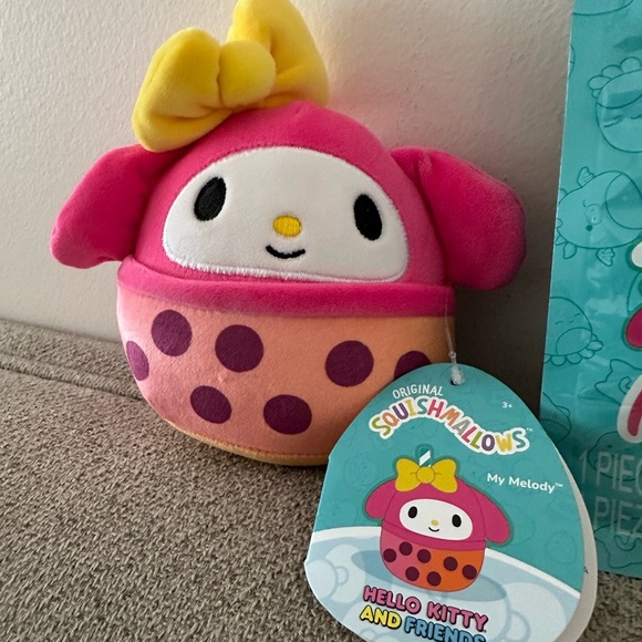 Nwt 5" My Melody Scented mystery squad squishmallow hello kitty - Picture 3 of 4